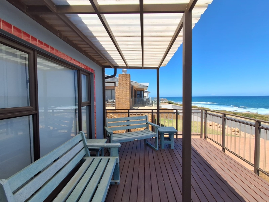 4 Bedroom Property for Sale in Jongensfontein Western Cape